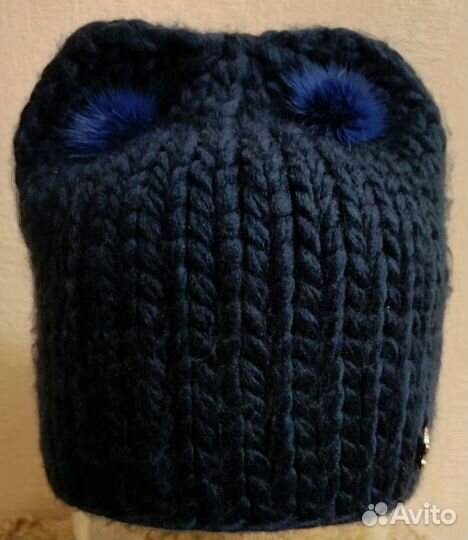 Шапка женская вязаная объемная