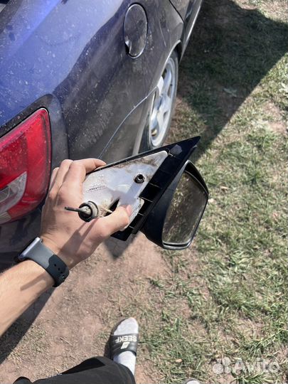 Зеркало заднего вида на гранту