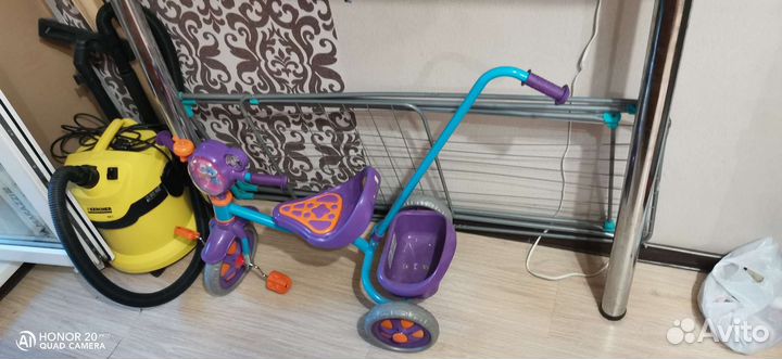 Детский трехколесный велосипед