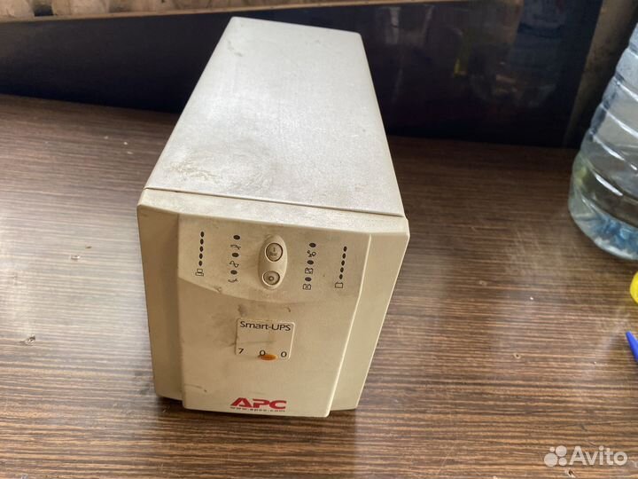 Ибп APC Smart Ups 700