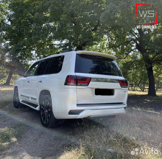 Рестайлинговый комплект на Toyota LC 200 в LC 300