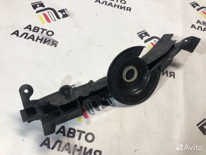 Уплотнитель капота передний левый Bmw 3-Series F30