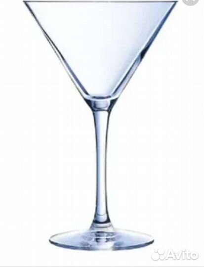 Бокалы и графины