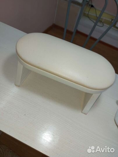 Подставка для рук маникюрная