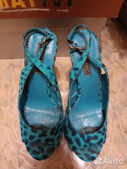 Леопардовые босоножки на шпильке Basconi