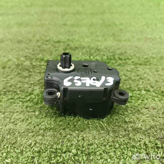 Моторчик заслонки печки Opel Astra J GTC 2012