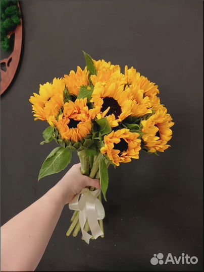 Букет из разноцветных тюльпанов