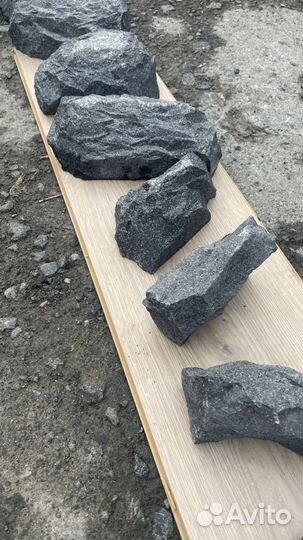 Камень натуральный для аквариума Гранит