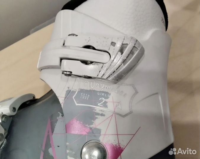 Комплект Горнолыжные ботинки р. 29-30 и шлем