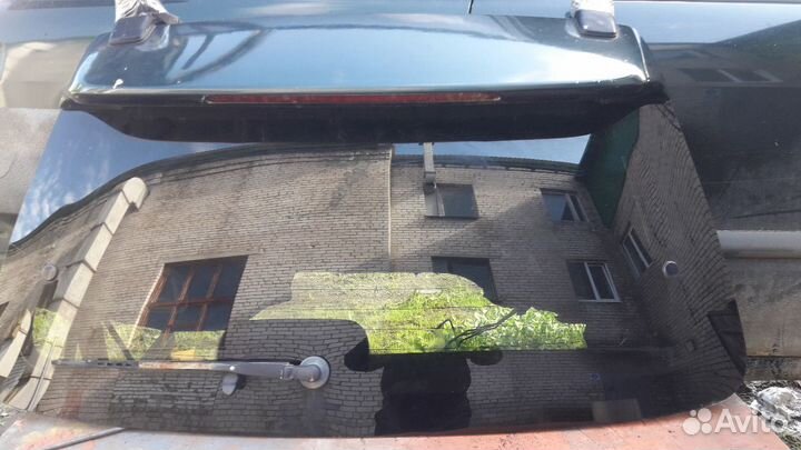 Продам стекла мазда 626 уневерсал