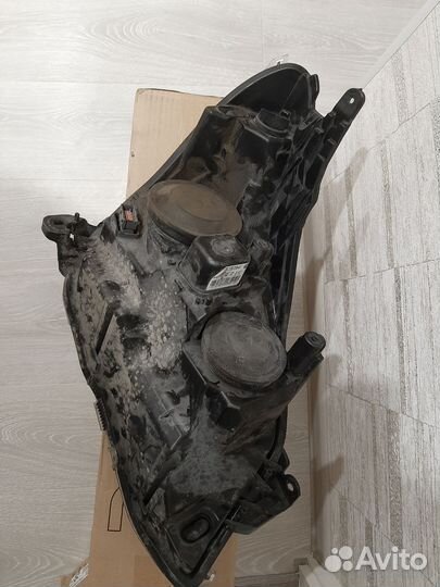 Фара передняя левая Opel Astra H 04-15г.в