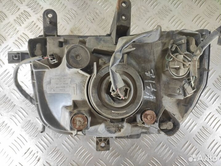 Фара левая Daihatsu Atrai 7