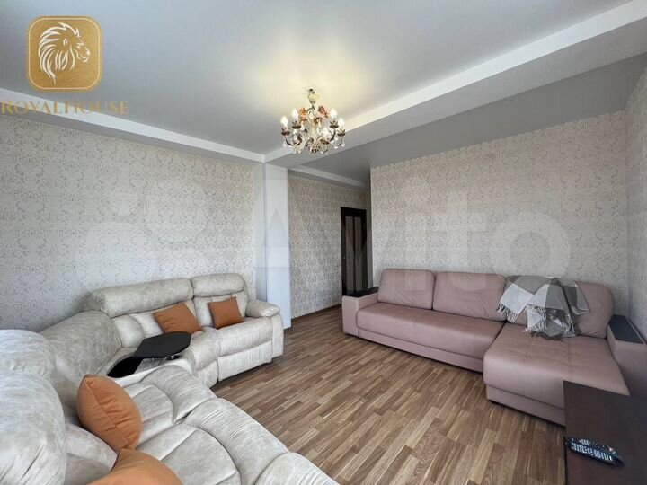 2-к. квартира, 80 м², 7/8 эт.