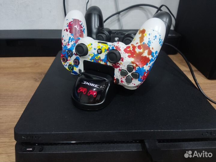 Зарядная станция для геймпадов ps4