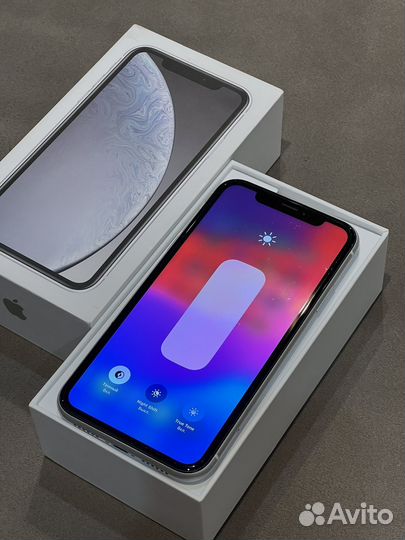 iPhone Xr, 128 ГБ