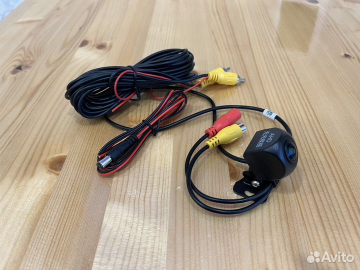 Камера заднего вида AHD 720P