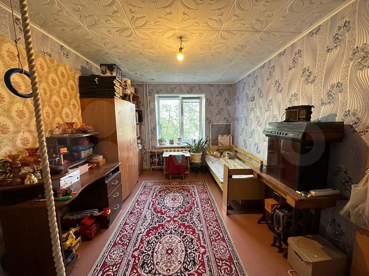 2-к. квартира, 46 м², 1/3 эт.