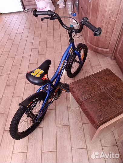 Детский велосипед 16