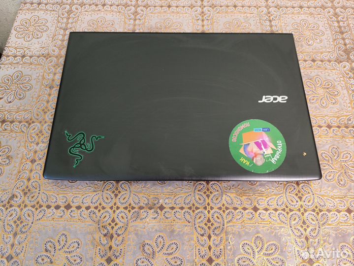 Ноутбук Acer Aspire E5-576 N16Q2
