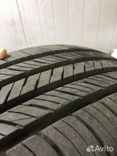 Kumho Crugen HP71 235/65 R17 104V