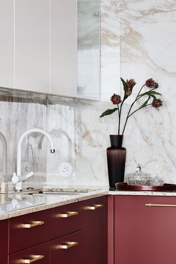 3-к. квартира, 80 м², 4/6 эт.