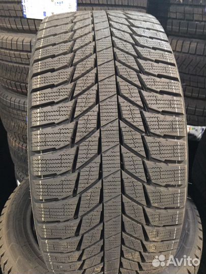 Triangle PL01 275/45 R21 110R