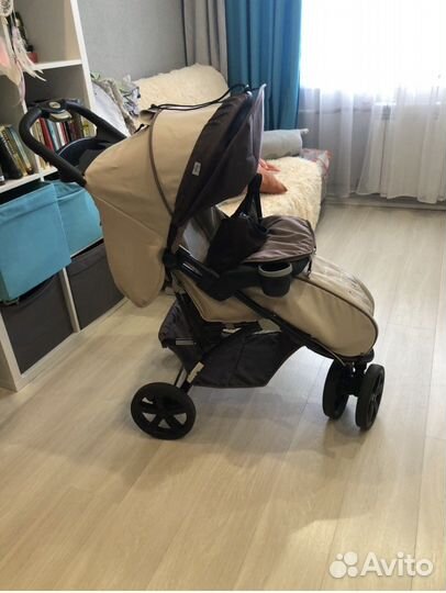 Прогулочная коляска