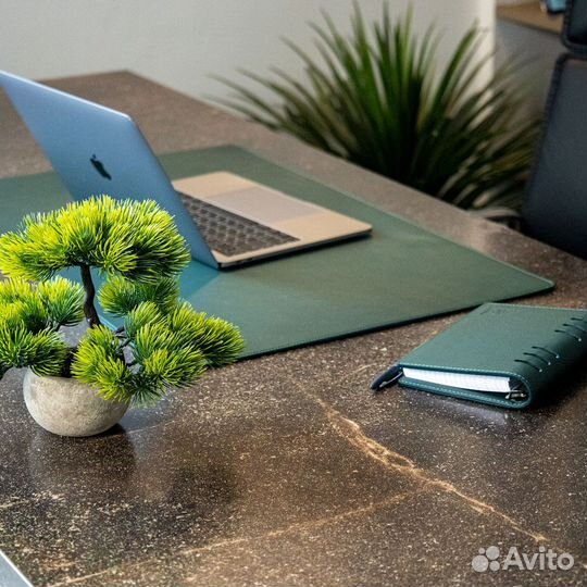 Кожаный бювар на письменный стол, зелёный, 45х70