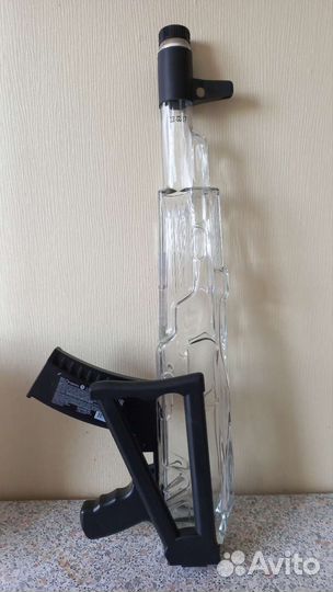 Бутылка стеклянная с пробкой 0.7