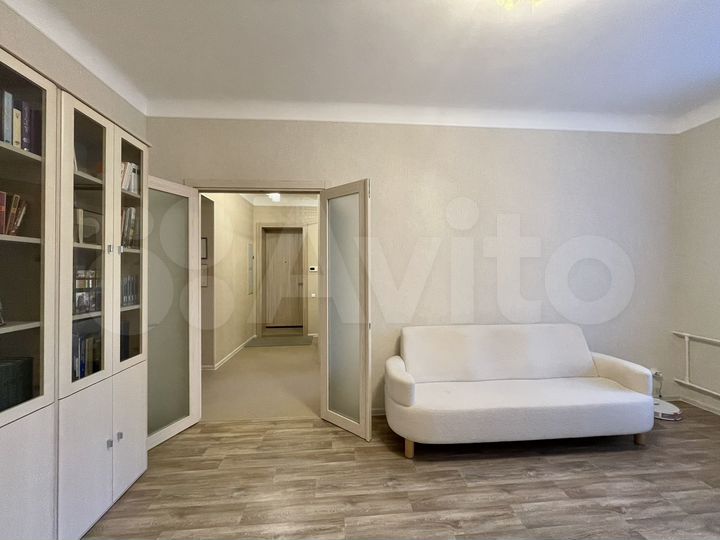 4-к. квартира, 95 м², 3/5 эт.