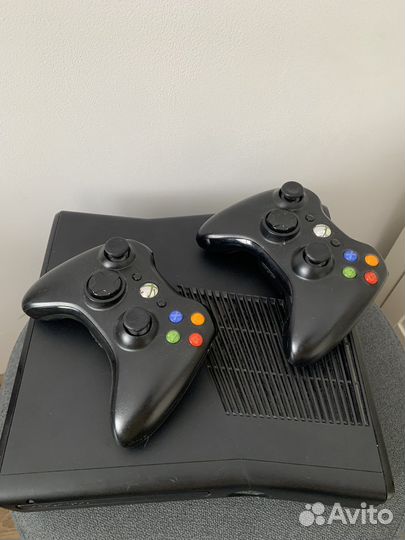 Xbox 360 slim + kinect