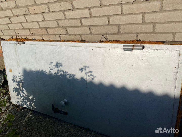 Металлическая дверь бу