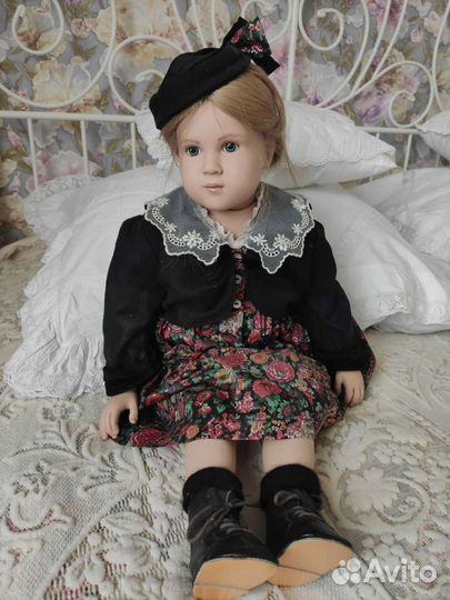 Коллекционная антикварная кукла