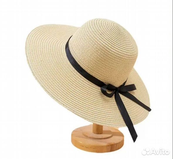 Соломенная шляпа женская
