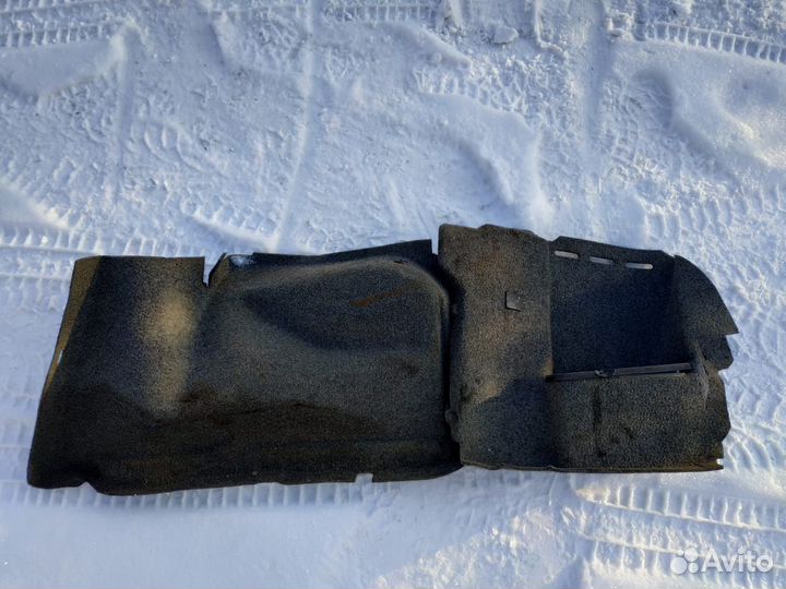 Обшивка багажника боковая BMW 5 Series E34