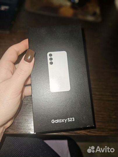 Samsung Galaxy S23, 8/128 ГБ