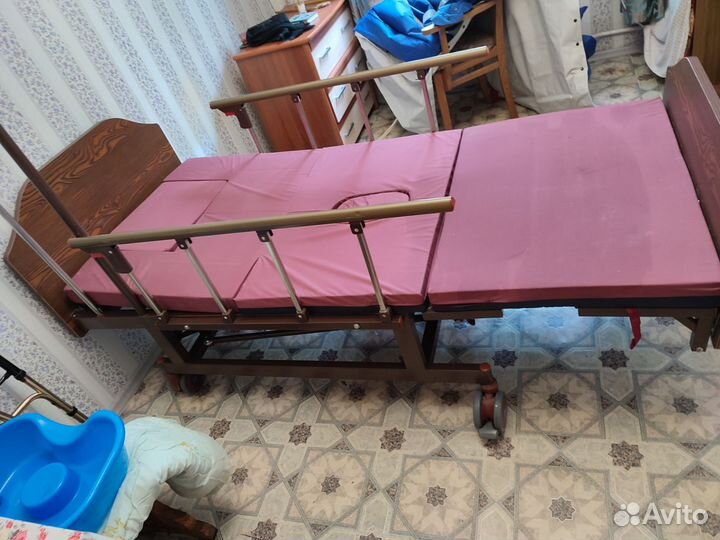 Медицинская кровать для лежачих больных бу