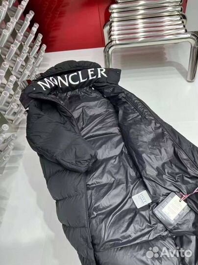 Moncler пальто