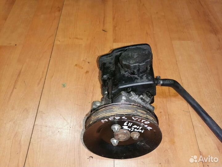 Насос гидроусилителя Mercedes om 611 2.2DCi