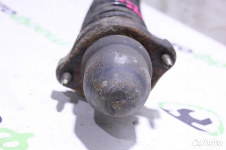 Отбойник заднего амортизатора Mitsubishi Carisma 2