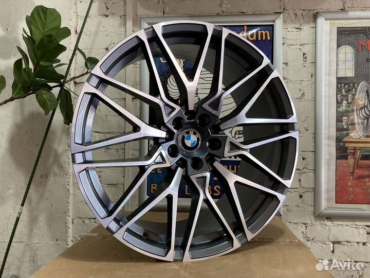 Литые диски на BMW X5 X6 G05 G06 R21 818 стиль