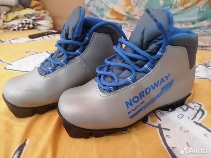 Лыжные ботинки 33размер
