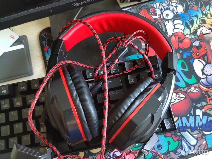 Игровые наушники