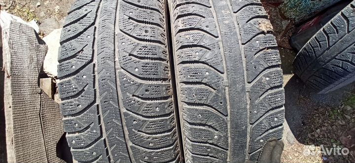 Bridgestone Ice Cruiser 7000 235/70 R16