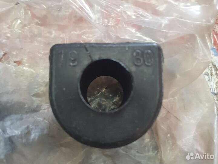 Втулки переднего стабилизатора D19 Toyota