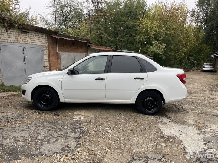 LADA Granta 1.6 МТ, 2018, 105 000 км