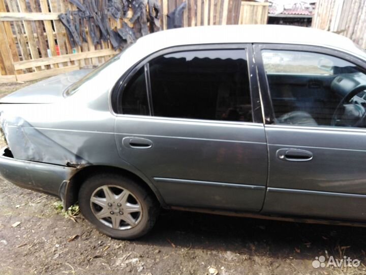 Toyota Corolla 1.5 AT, 1991, 300 000 км