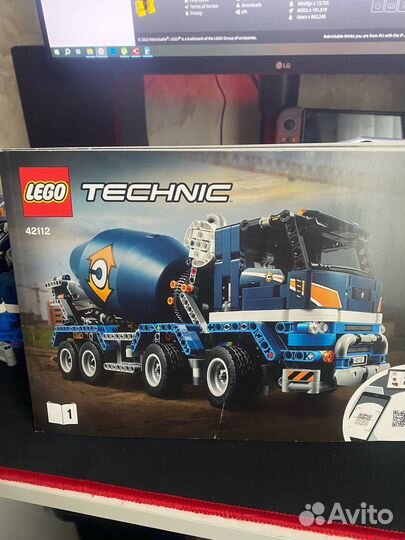 Lego Technic 42112 и 42118