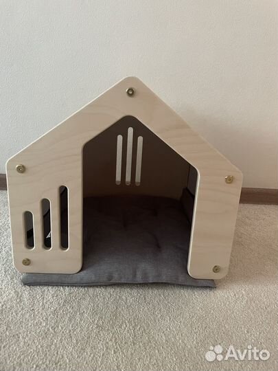 Домик для кошки или для маленькой собаки