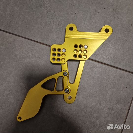 Yamaha R6 03-05 подножки передние